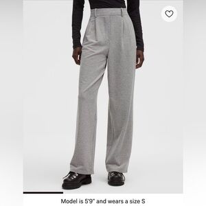 Daydrift High-Rise Wide-Leg Trouser
SHORT Herringbone “28 inseam